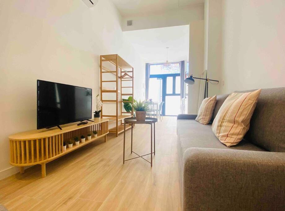 Nice & Cozy Flat Close The Beach Валенсия Экстерьер фото