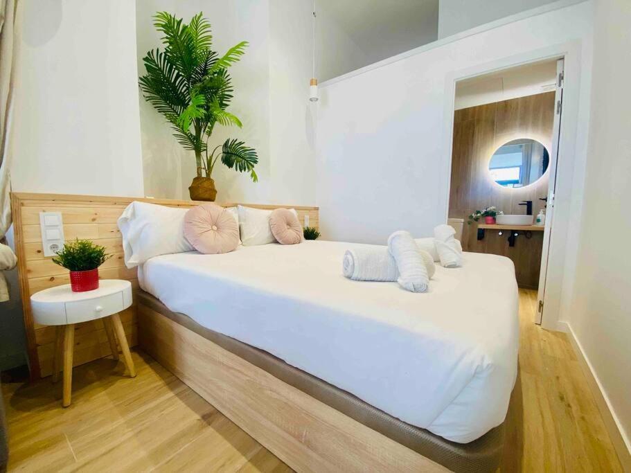 Nice & Cozy Flat Close The Beach Валенсия Экстерьер фото