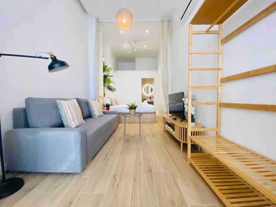 Nice & Cozy Flat Close The Beach Валенсия Экстерьер фото